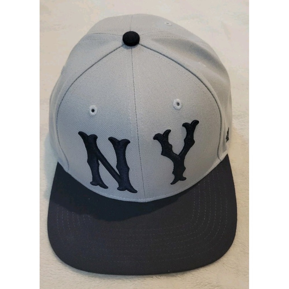 NEW YORK YANKEES 47 BRAND GRAY/BLUE MENS ADJUSTABLE HAT - EUC